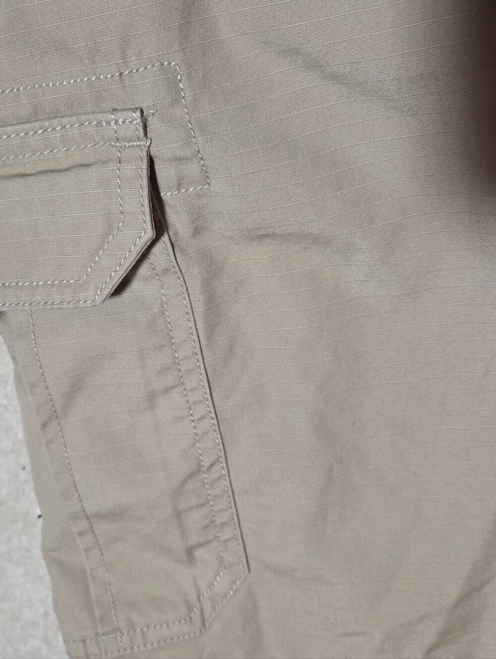 The North Face Ripstop Cargo Shorts Khaki Tan Size 32 NWOT - Picture 3 of 8